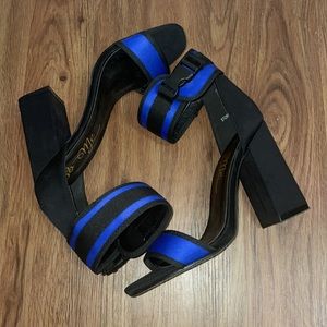 NAVY BLUE STACK HEELS